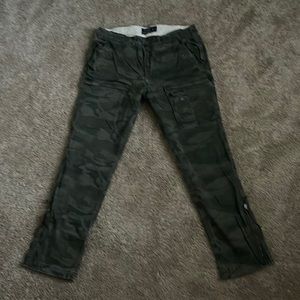 ABERCROMBIE & FITCH CARGO CAMO PANTS